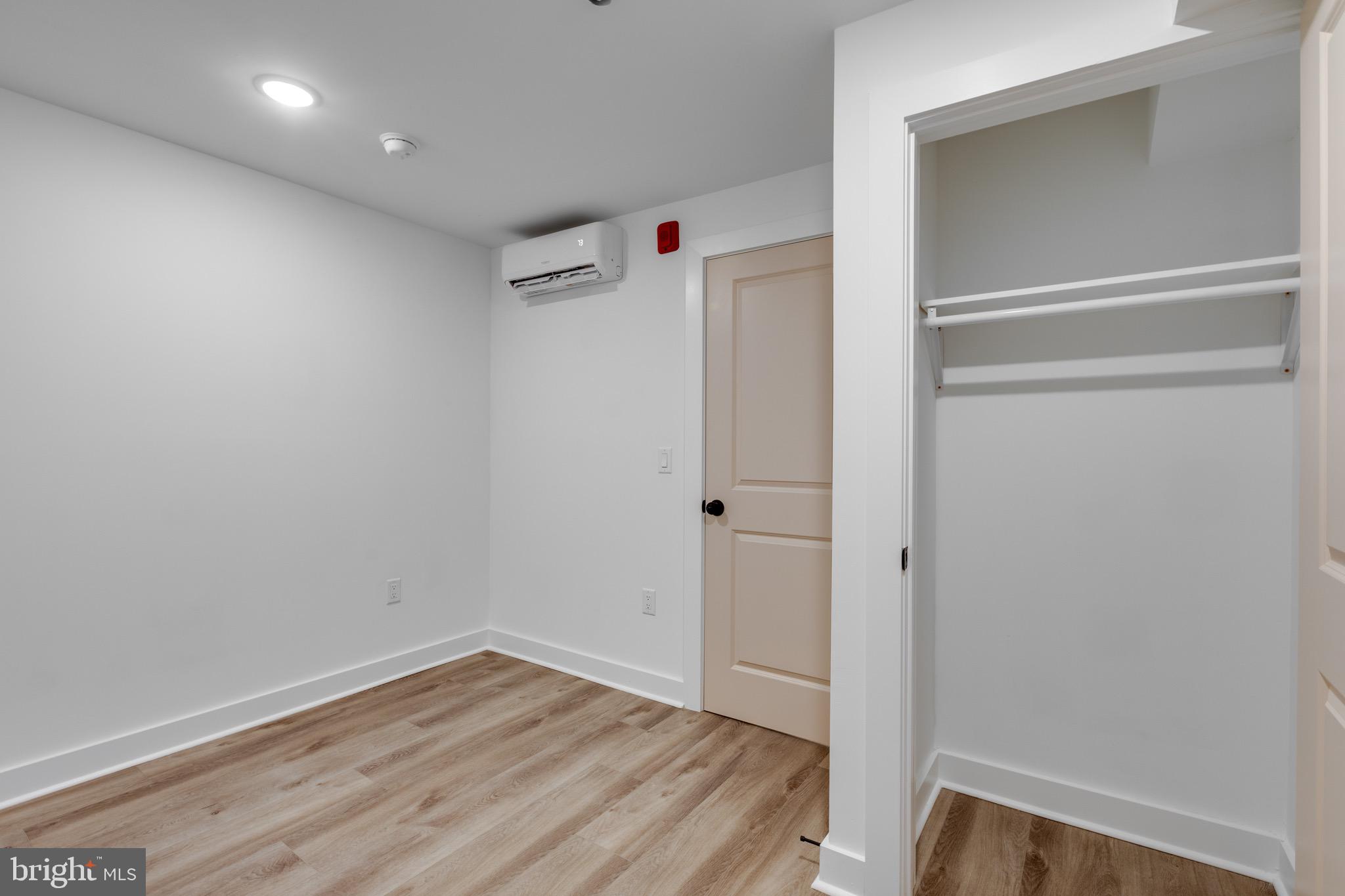 715 W CUMBERLAND STREET D