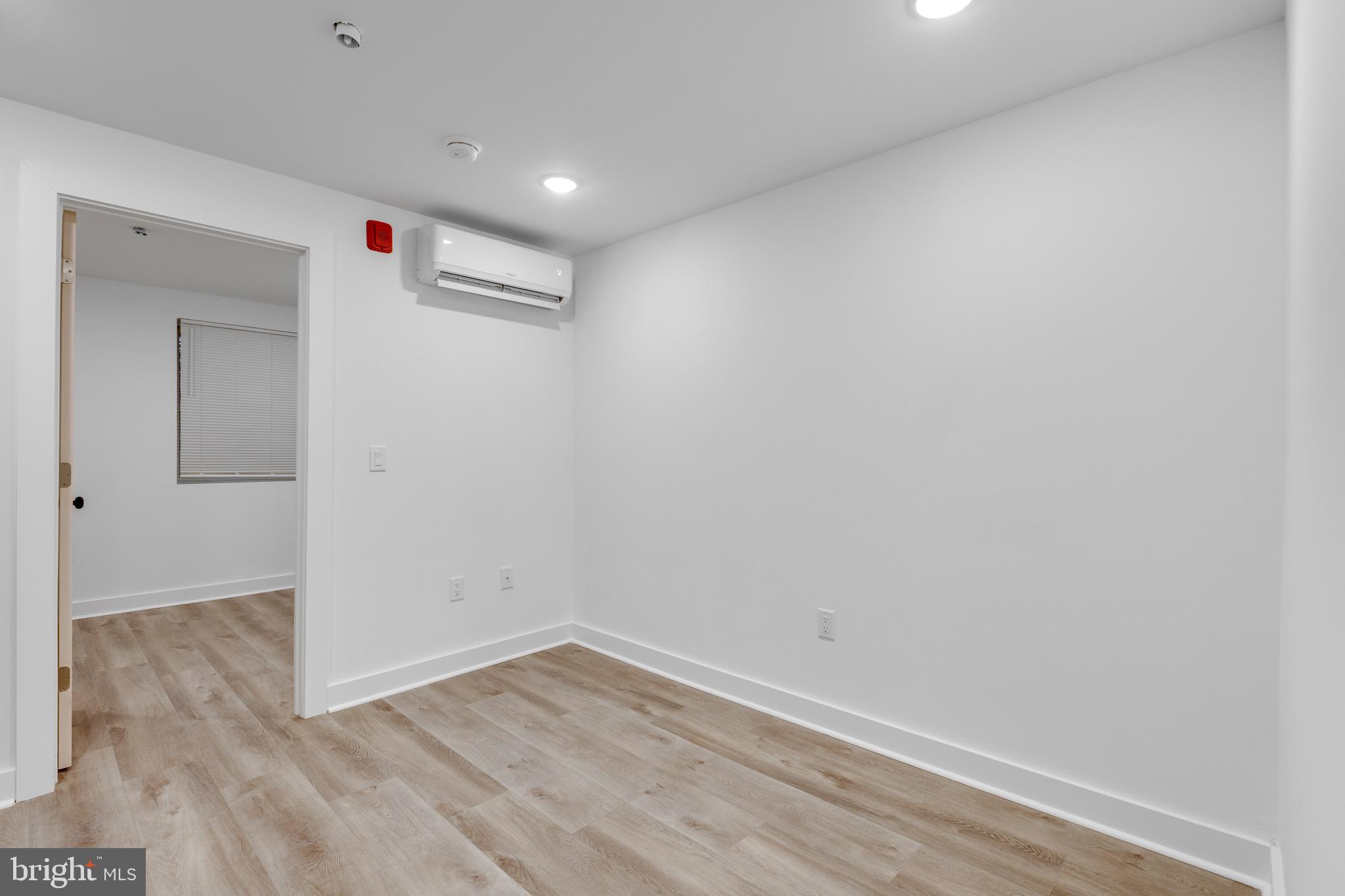 715 W CUMBERLAND STREET D