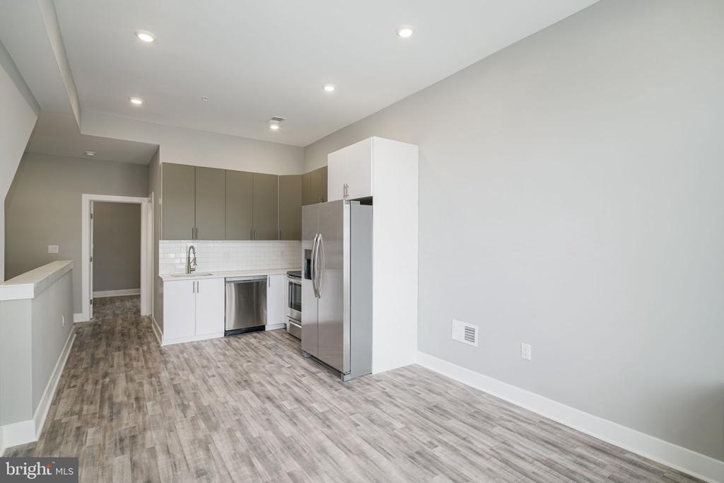 1443 N 8TH STREET 2