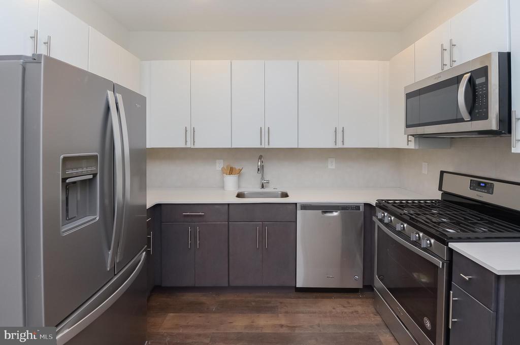 1203 GERMANTOWN AVENUE A406
