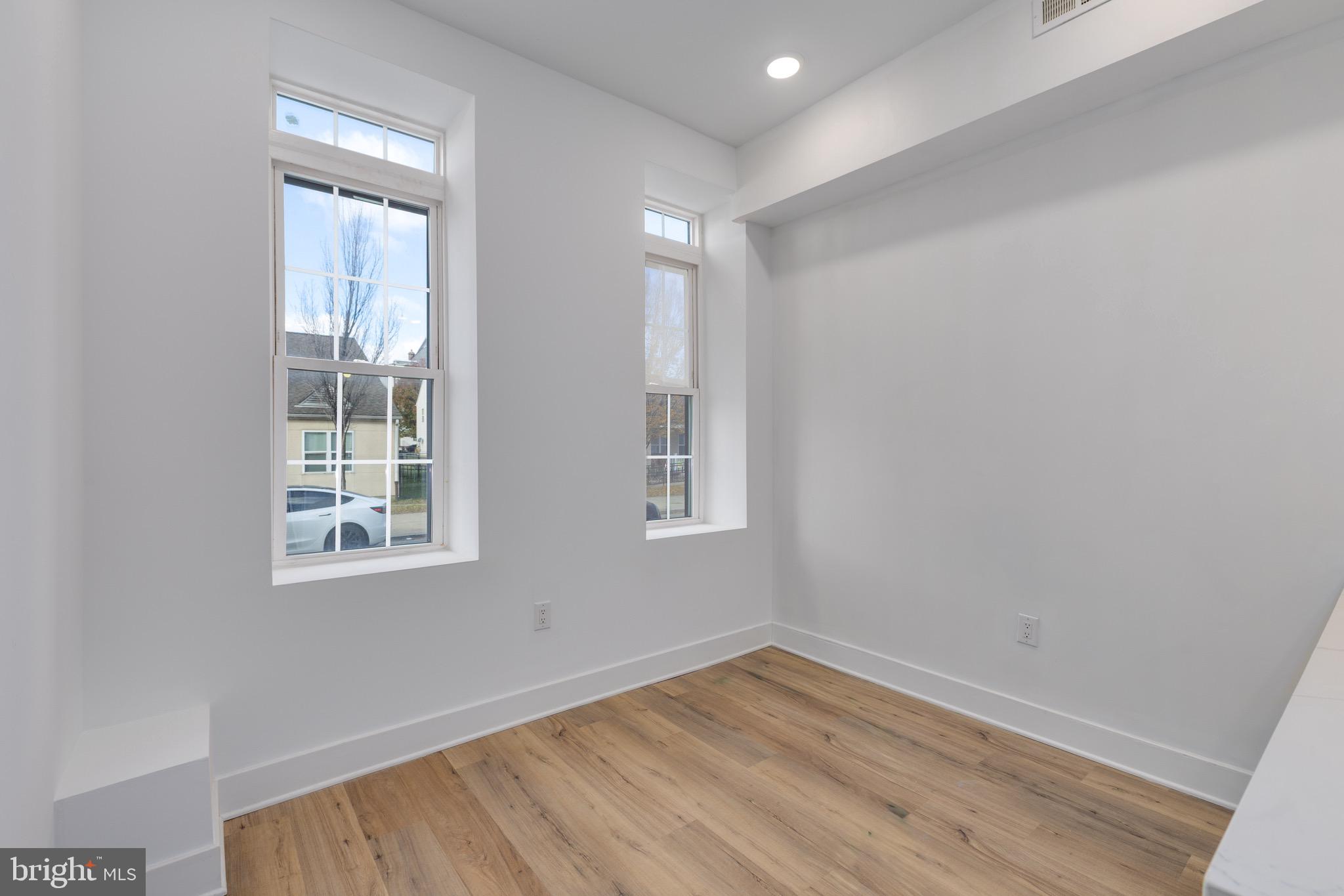 1535 N 6TH STREET 1