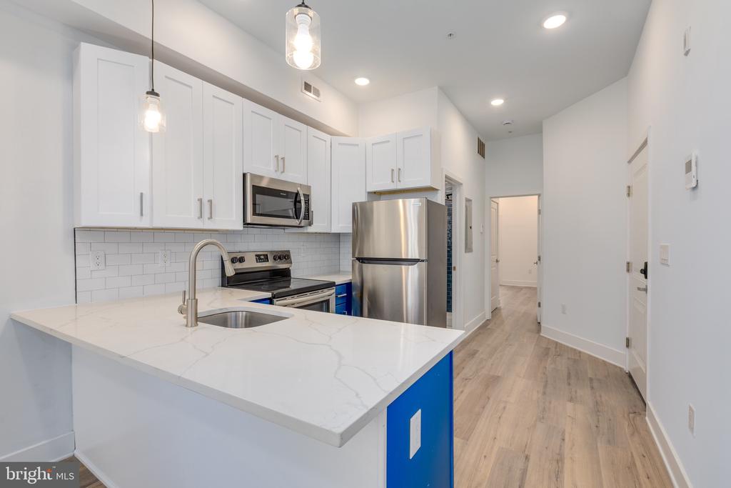 1535 N 6TH STREET 1