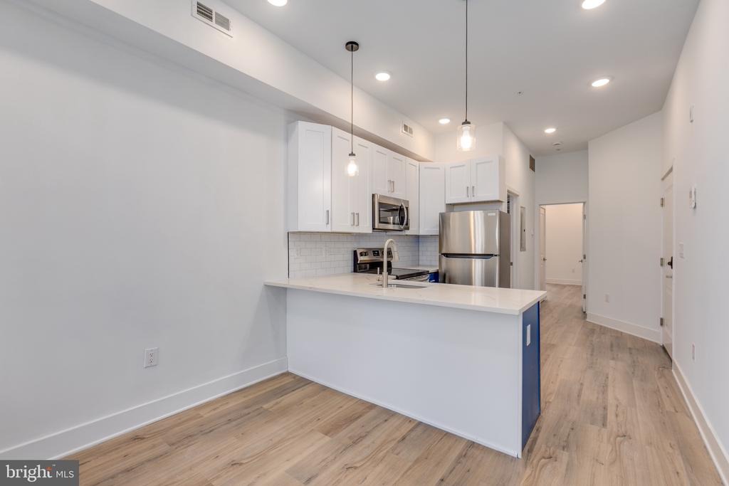 1535 N 6TH STREET 1