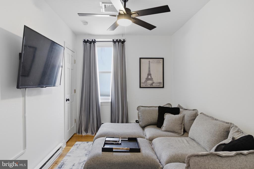 700 S 2ND STREET B1