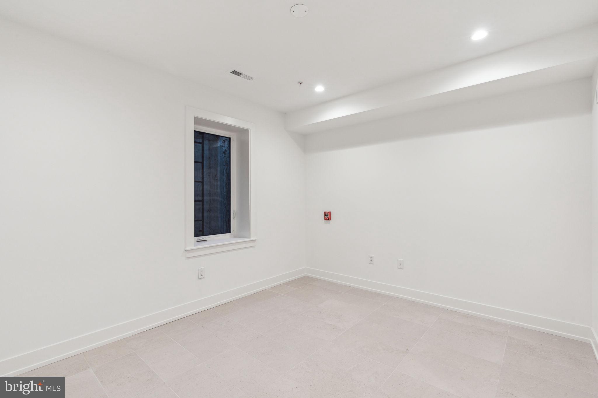 1214 E SUSQUEHANNA AVENUE 2