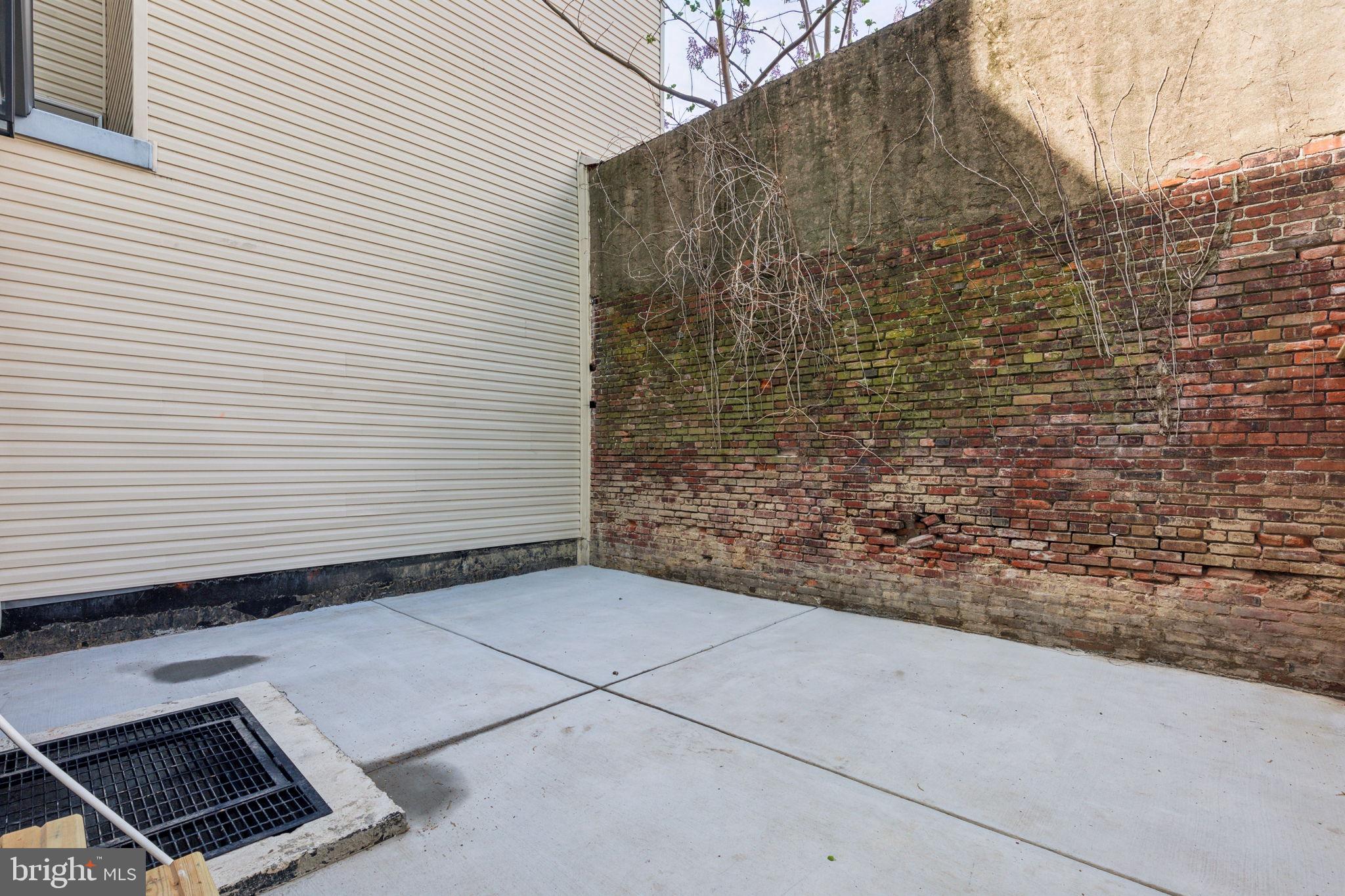 1214 E SUSQUEHANNA AVENUE 2