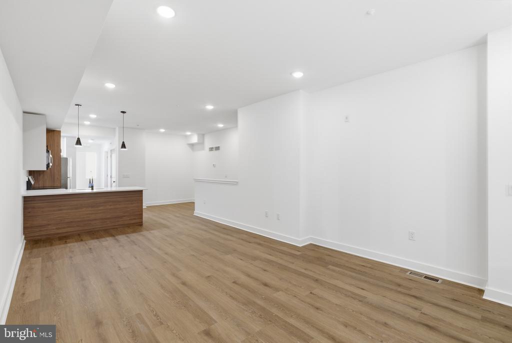 2643 N 6TH STREET 1