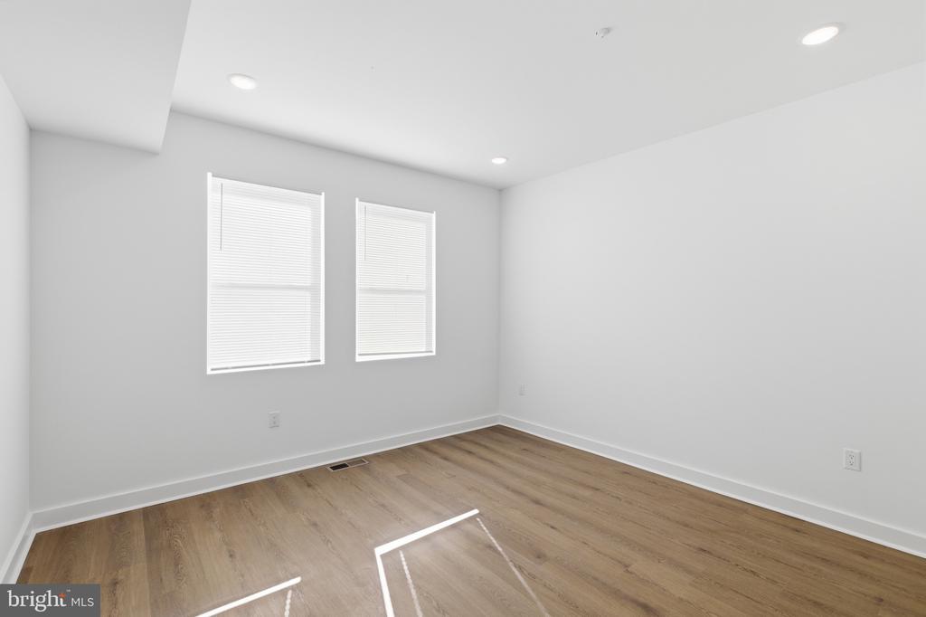 2643 N 6TH STREET 1