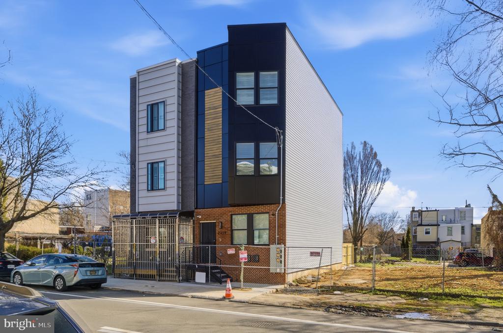 2219 N 5TH STREET 2