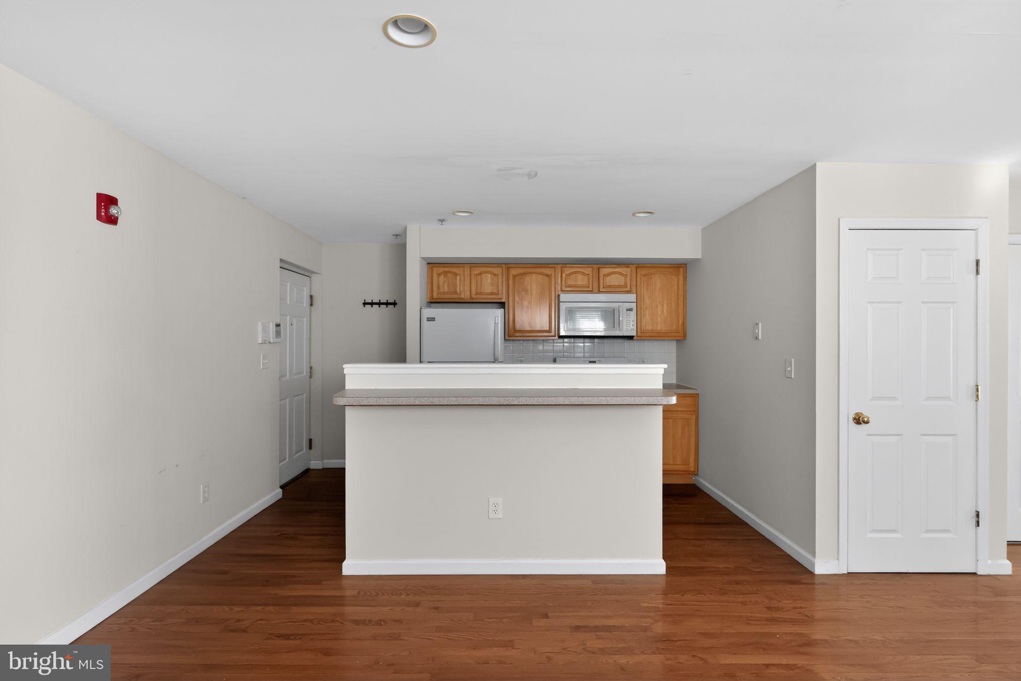 1521 N 15TH STREET 6