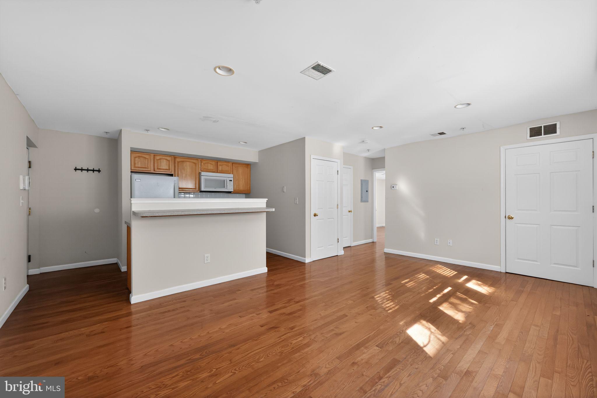 1521 N 15TH STREET 6