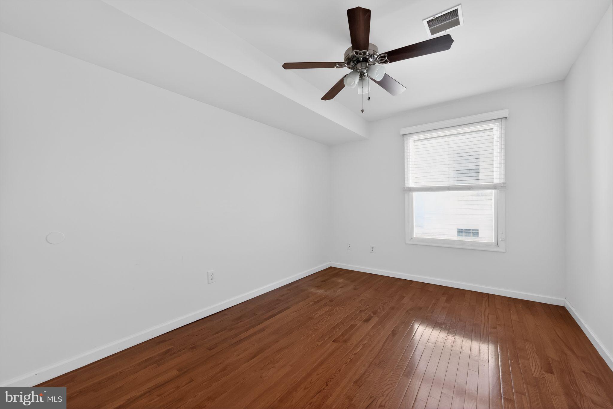 1521 N 15TH STREET 6