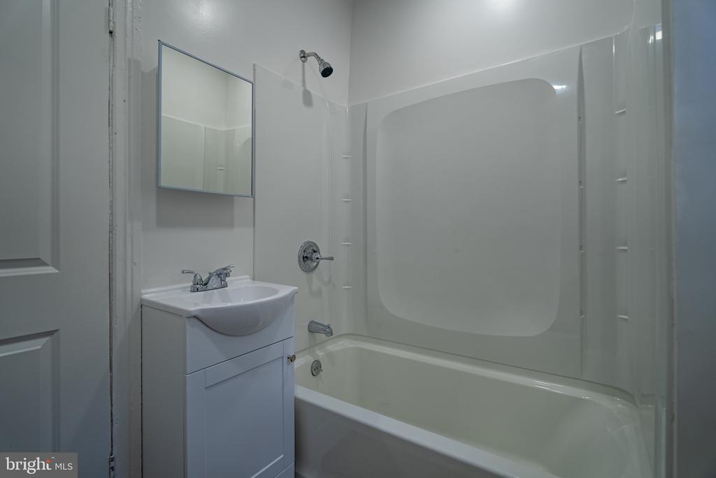 137 S 50TH STREET 3RD FLOOR