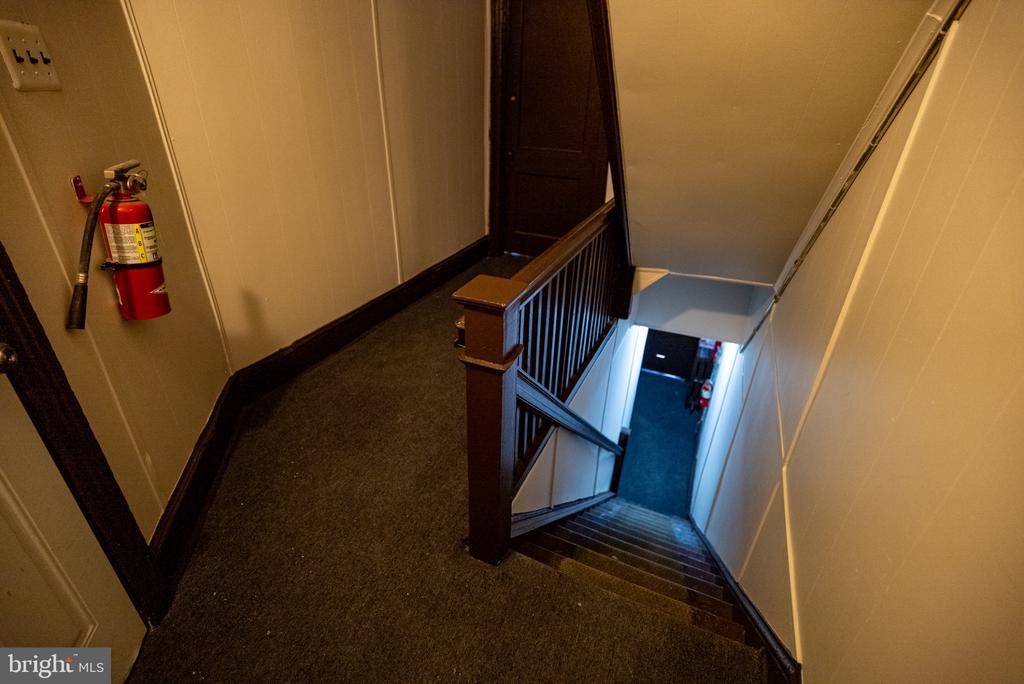137 S 50TH STREET 3RD FLOOR