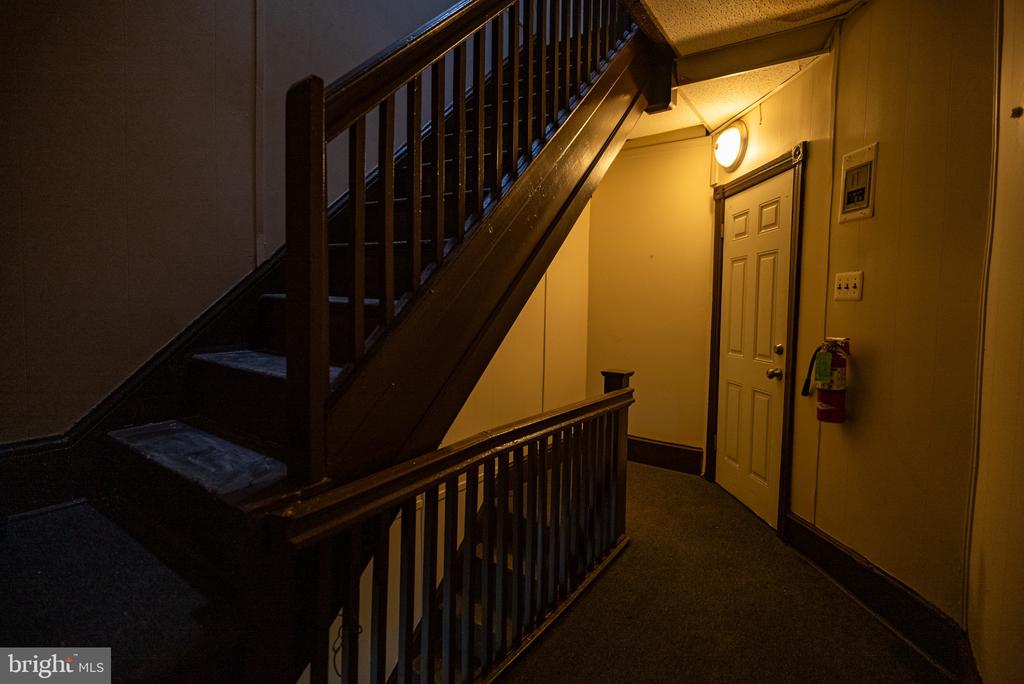 137 S 50TH STREET 3RD FLOOR