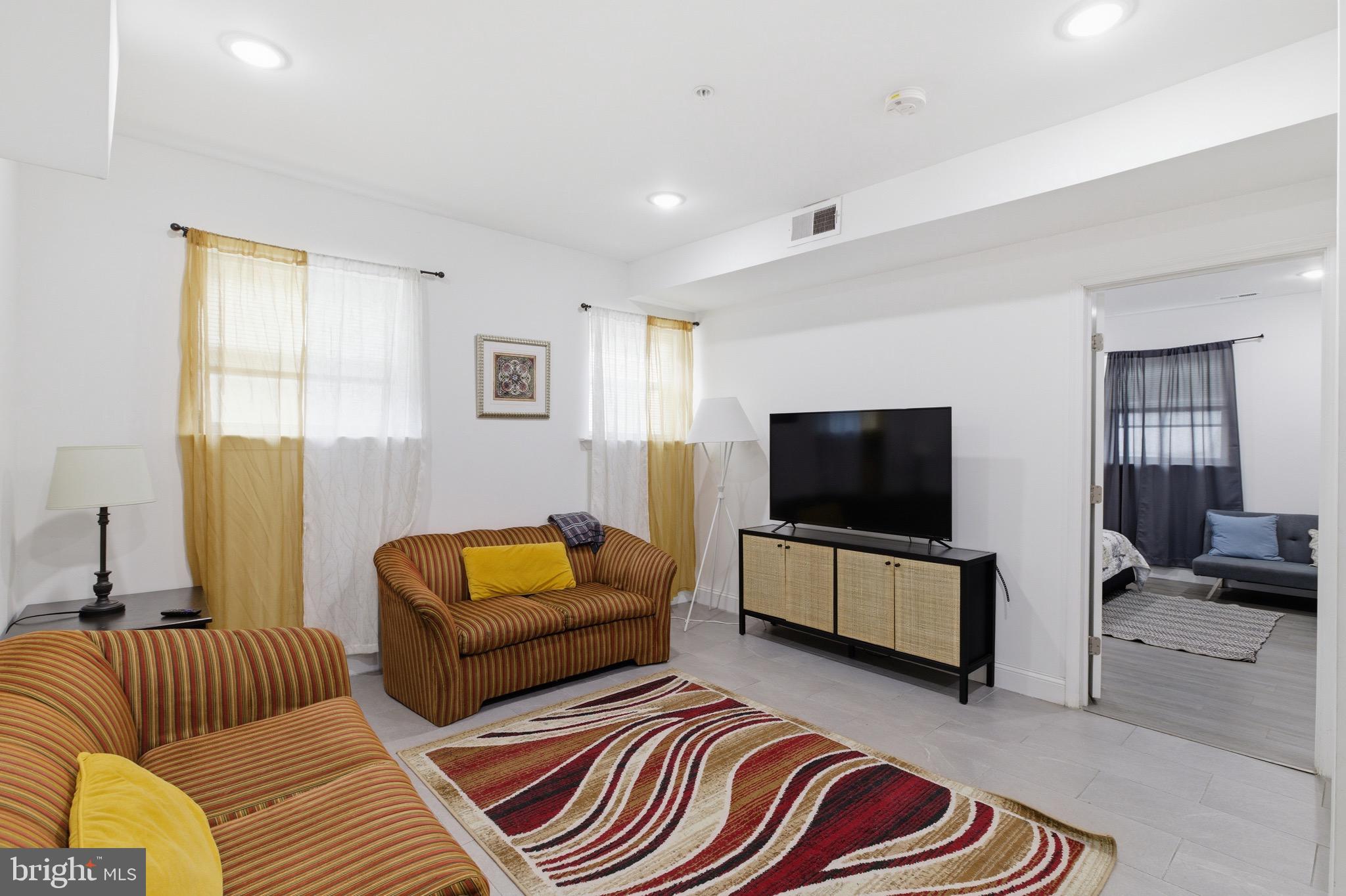 925 N BROAD STREET 29 4E