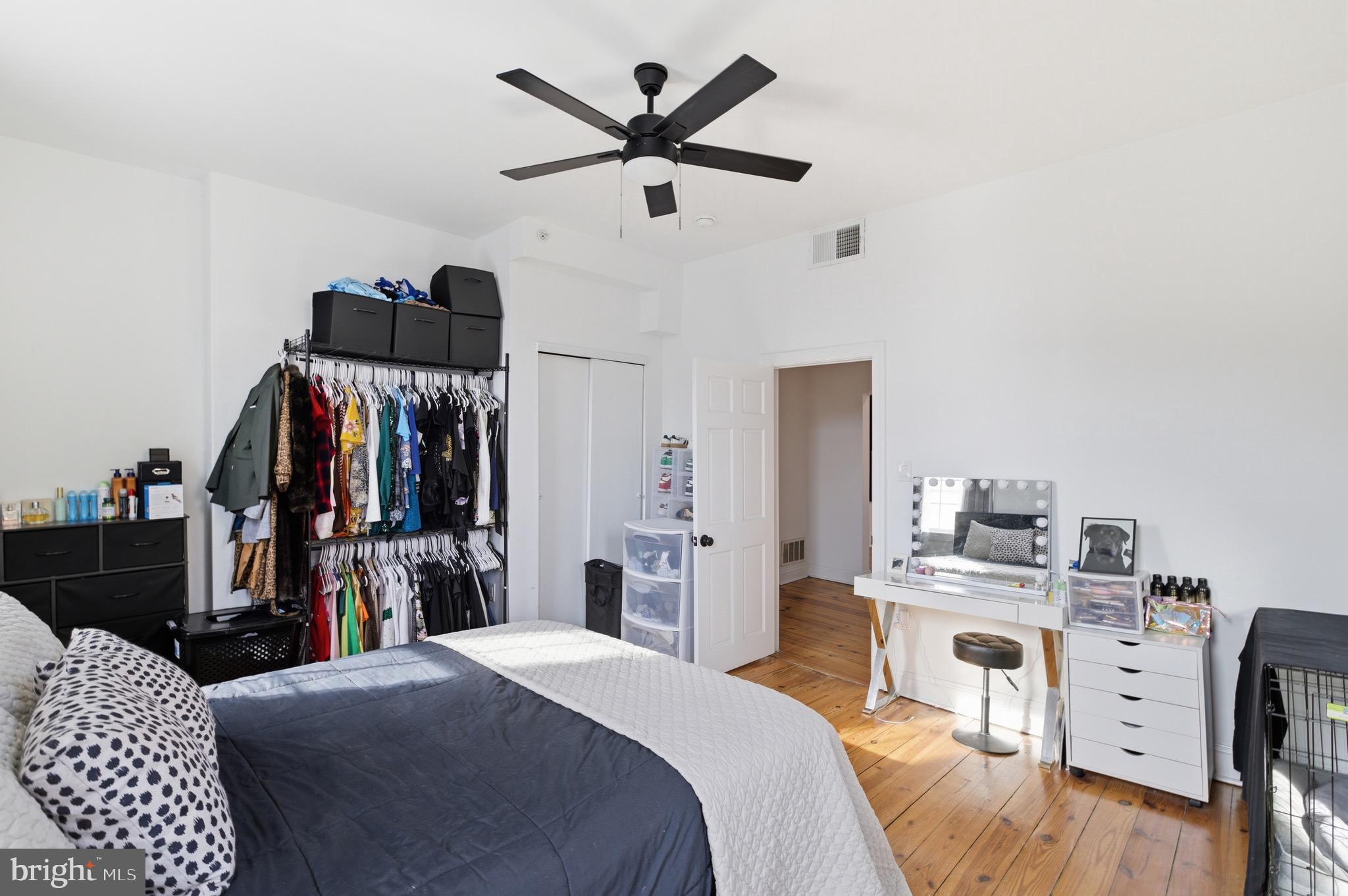 935 E PASSYUNK AVENUE 2ND FLOOR