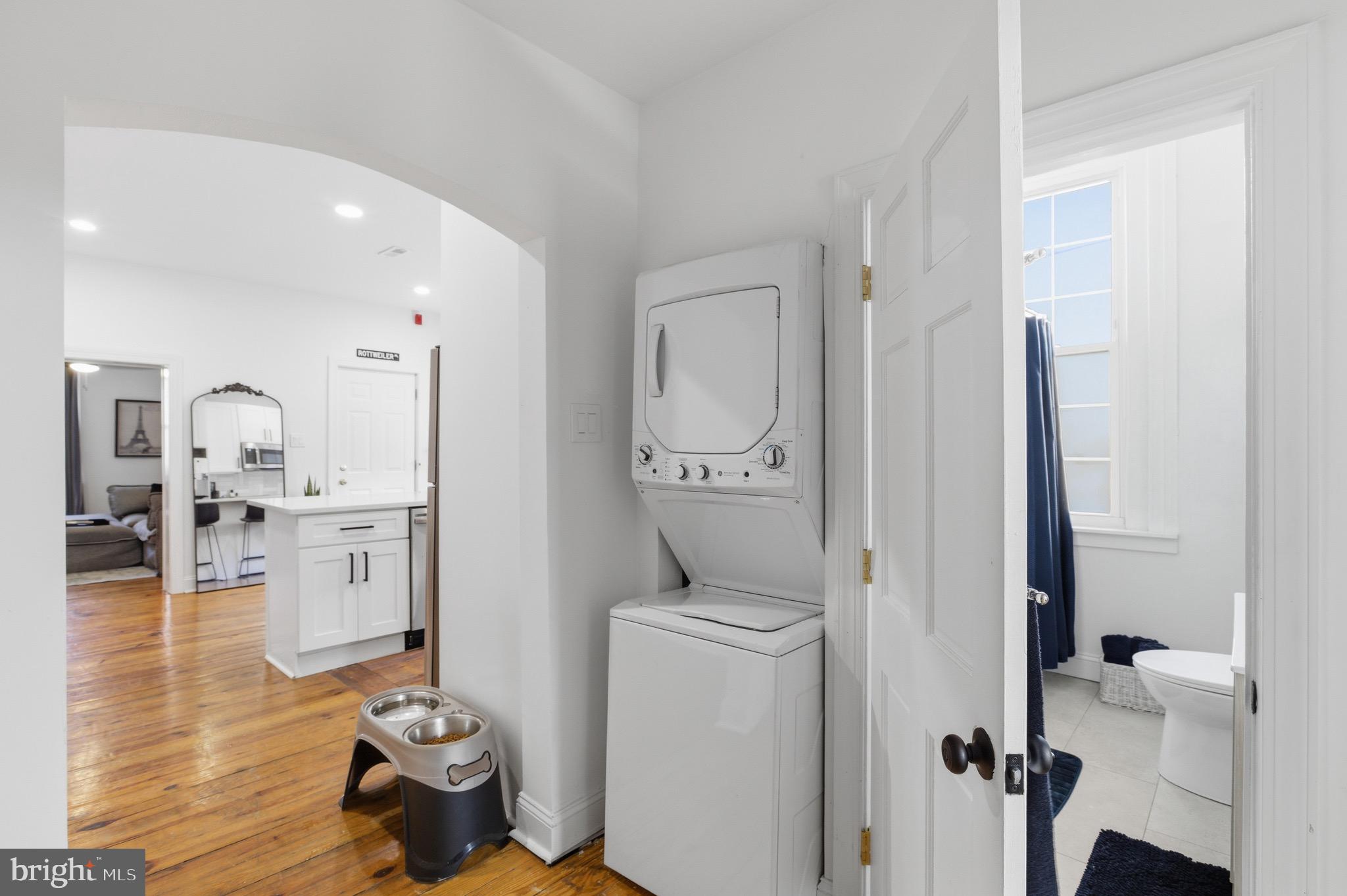 935 E PASSYUNK AVENUE 2ND FLOOR
