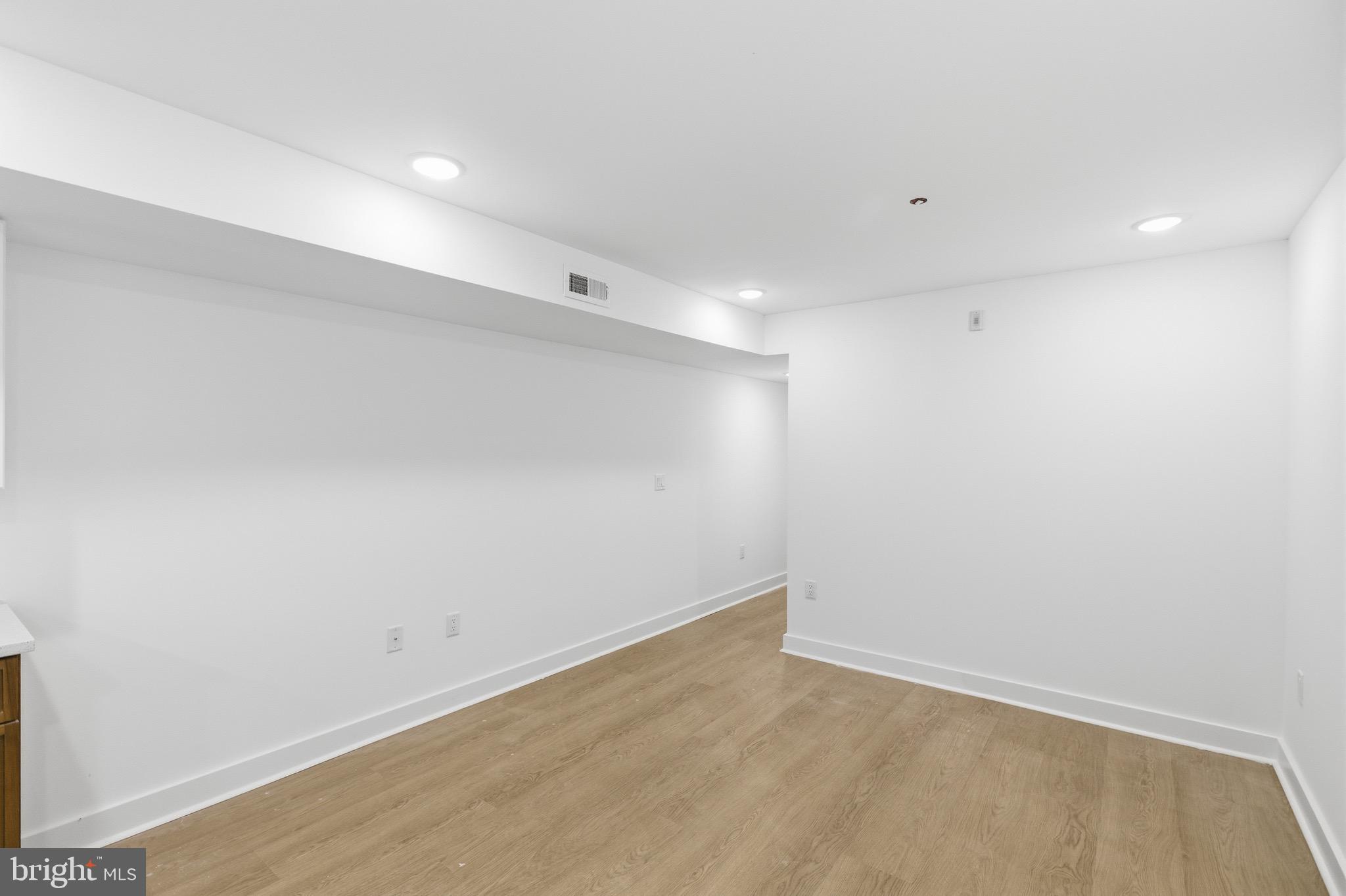 863 N 43RD STREET 1