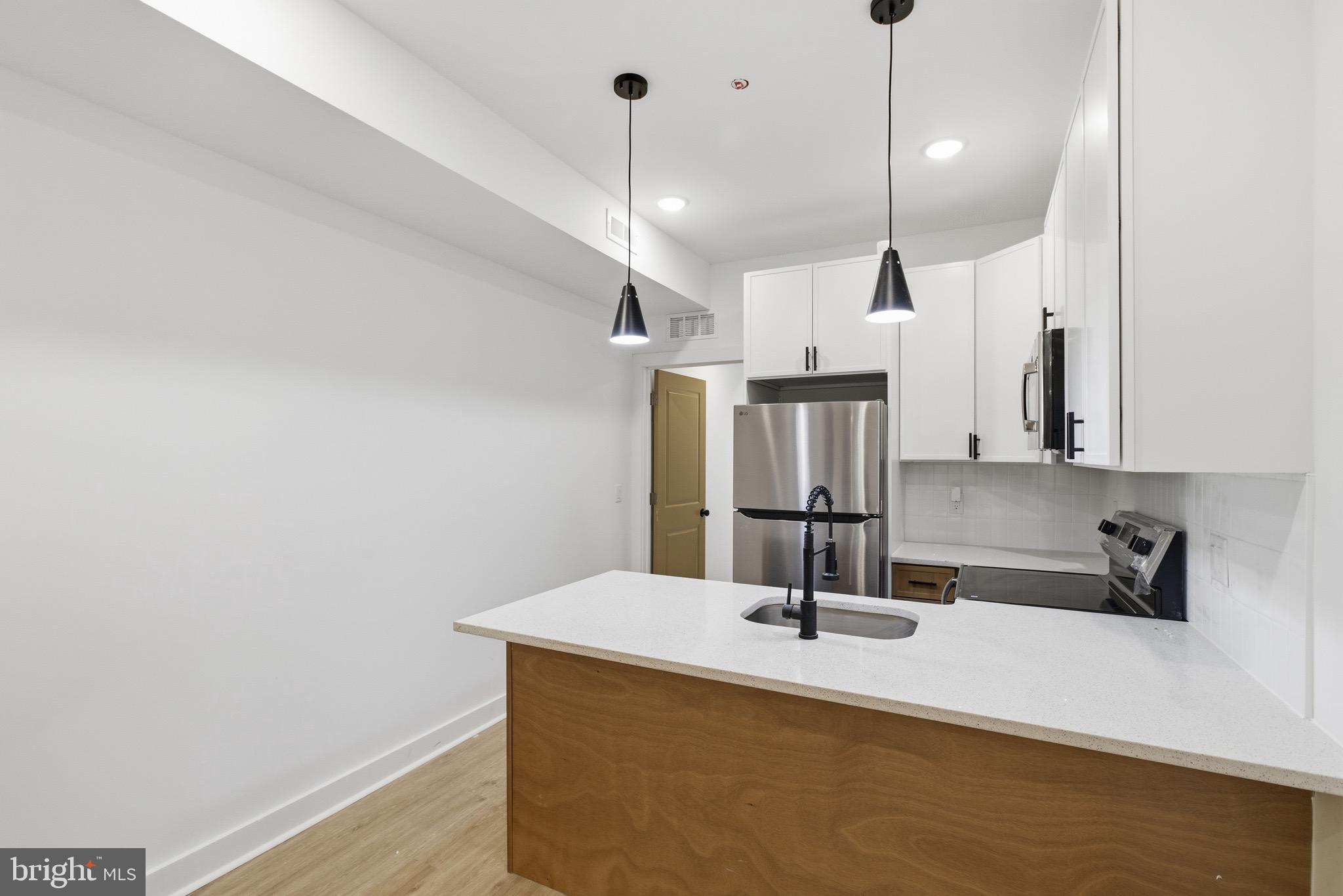 863 N 43RD STREET 2