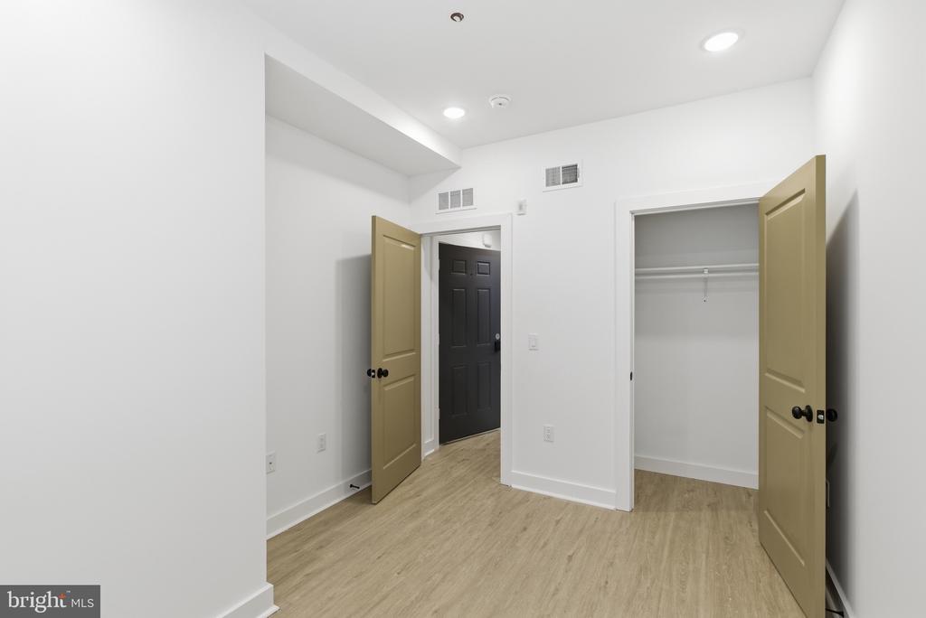 863 N 43RD STREET 2