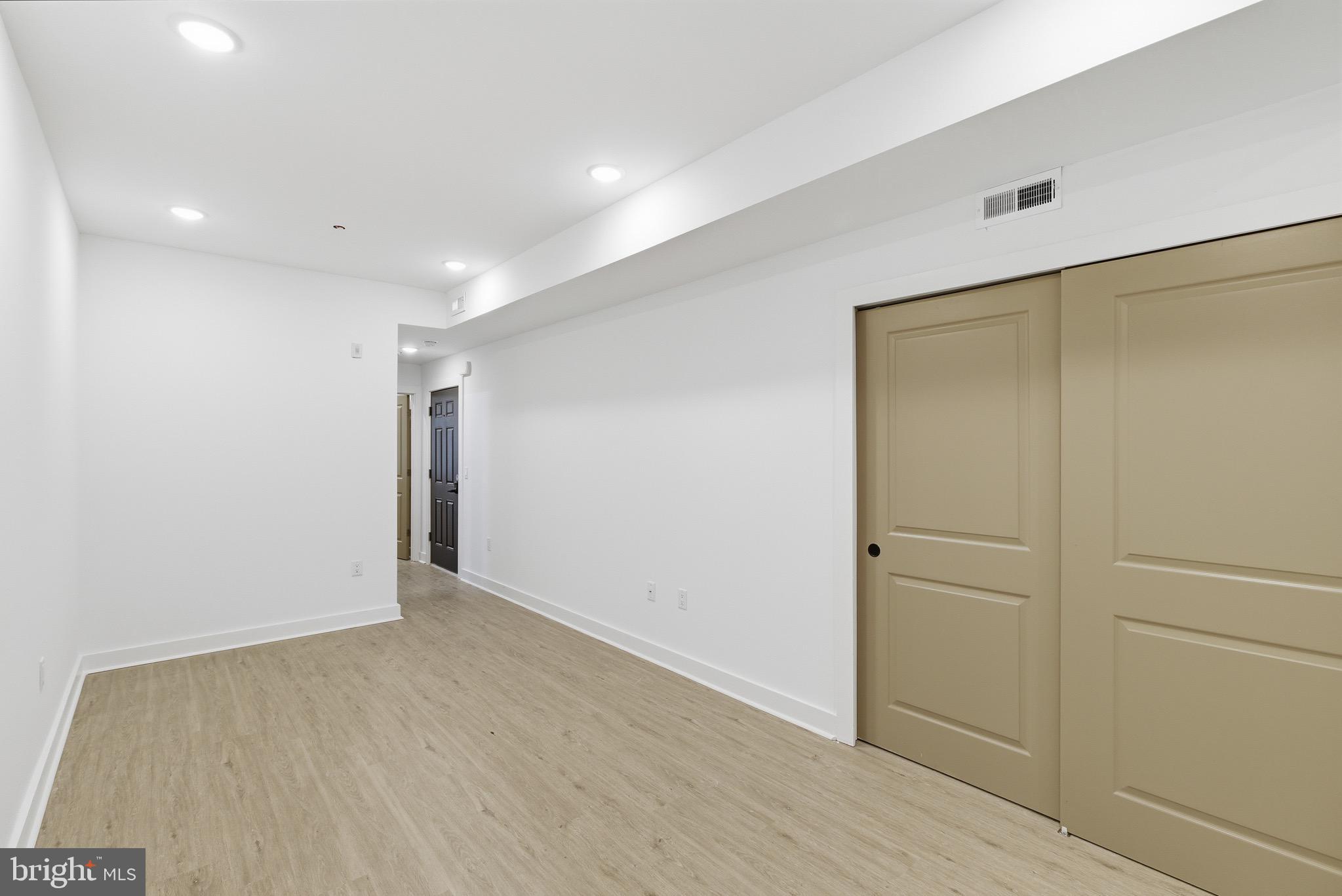 863 N 43RD STREET 2