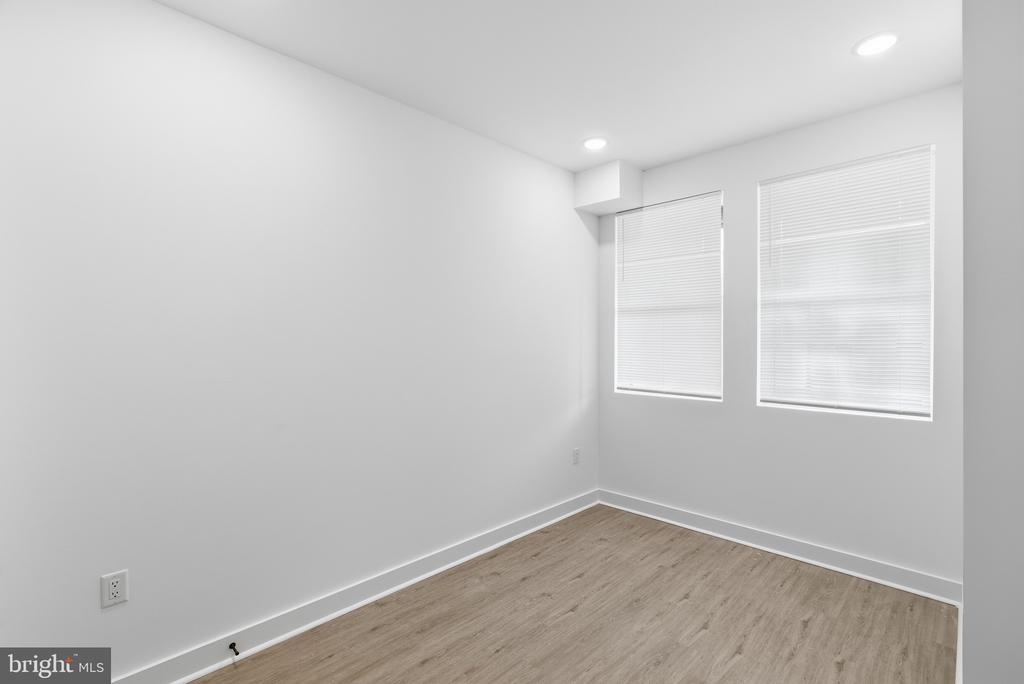 863 N 43RD STREET 2