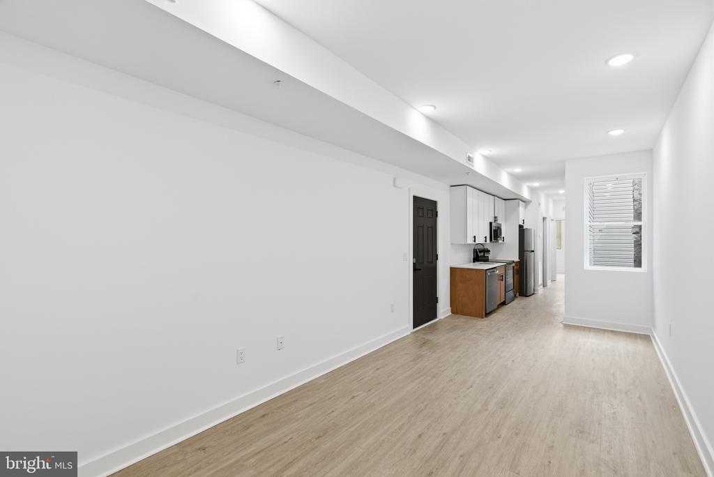 863 N 43RD STREET 3