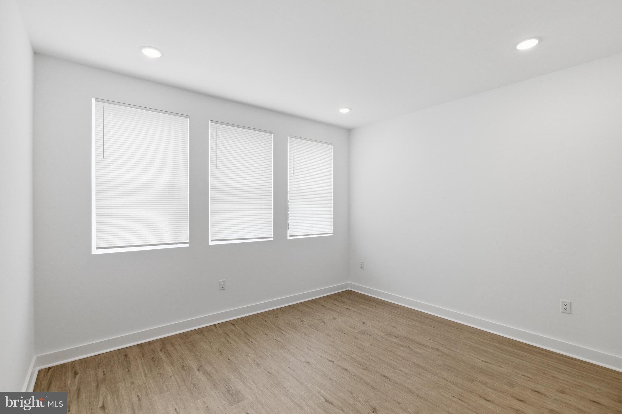 863 N 43RD STREET 3