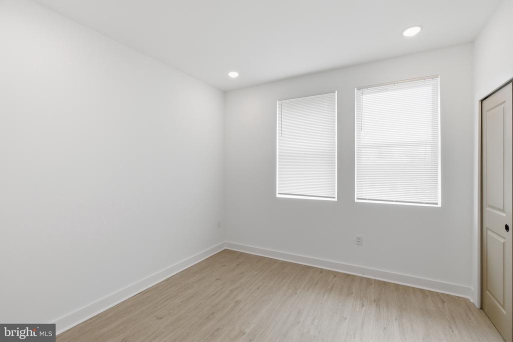 863 N 43RD STREET 3