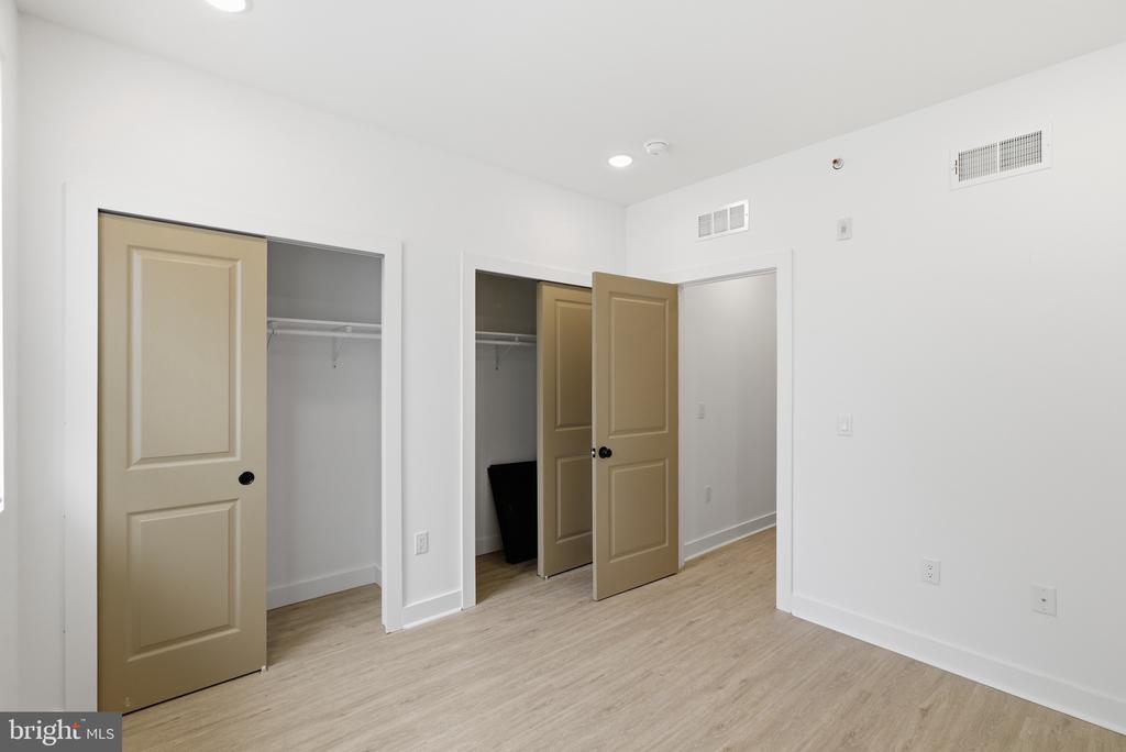 863 N 43RD STREET 3