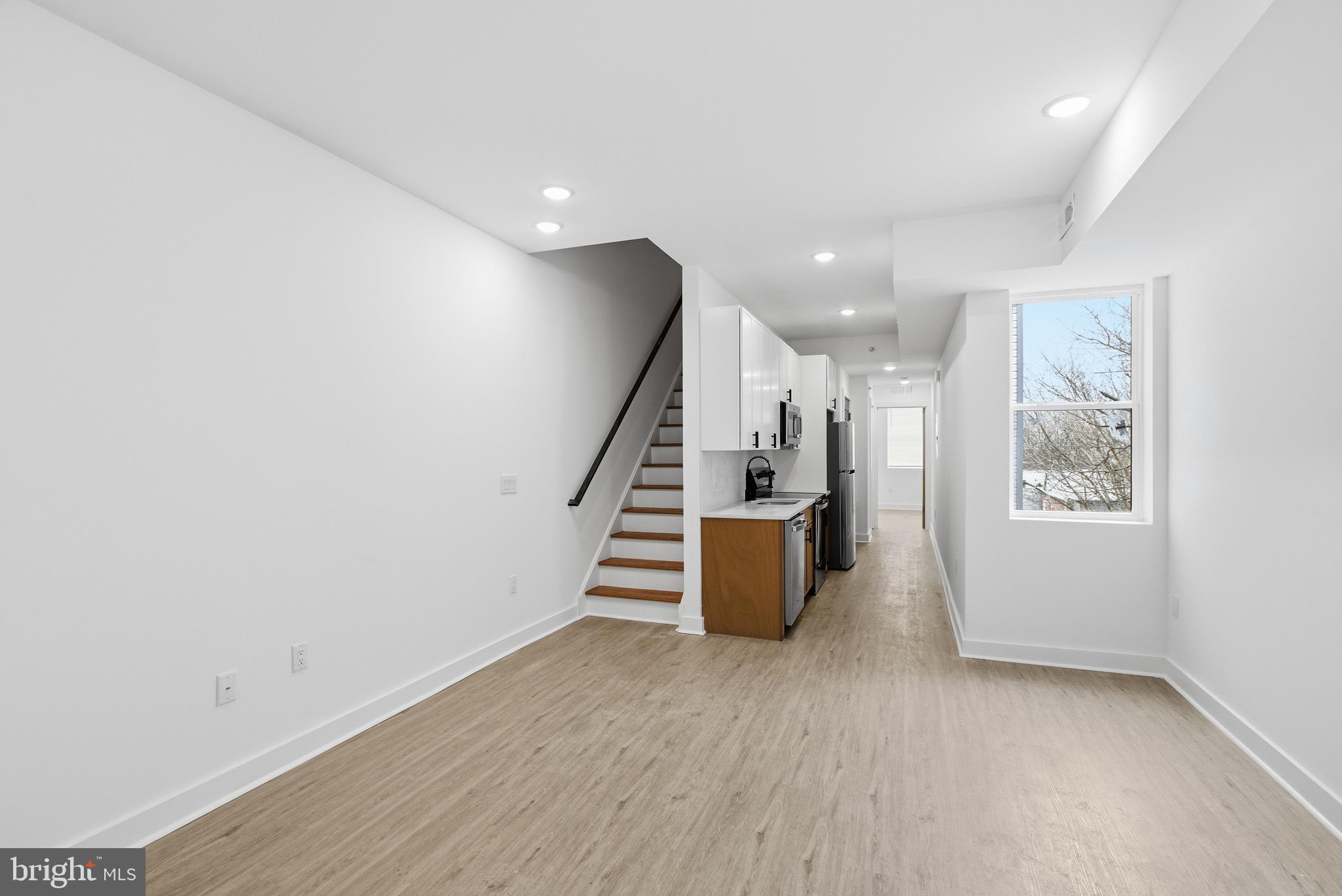 863 N 43RD STREET 4