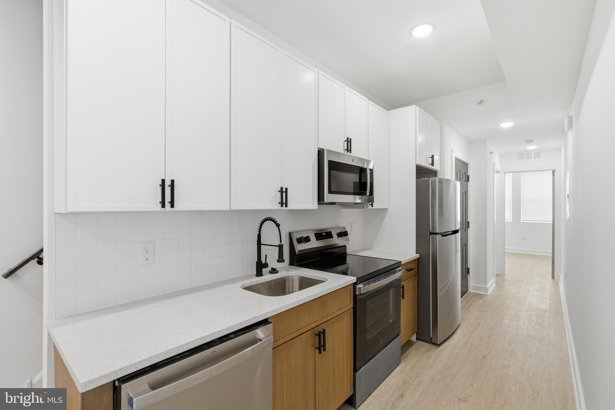863 N 43RD STREET 4