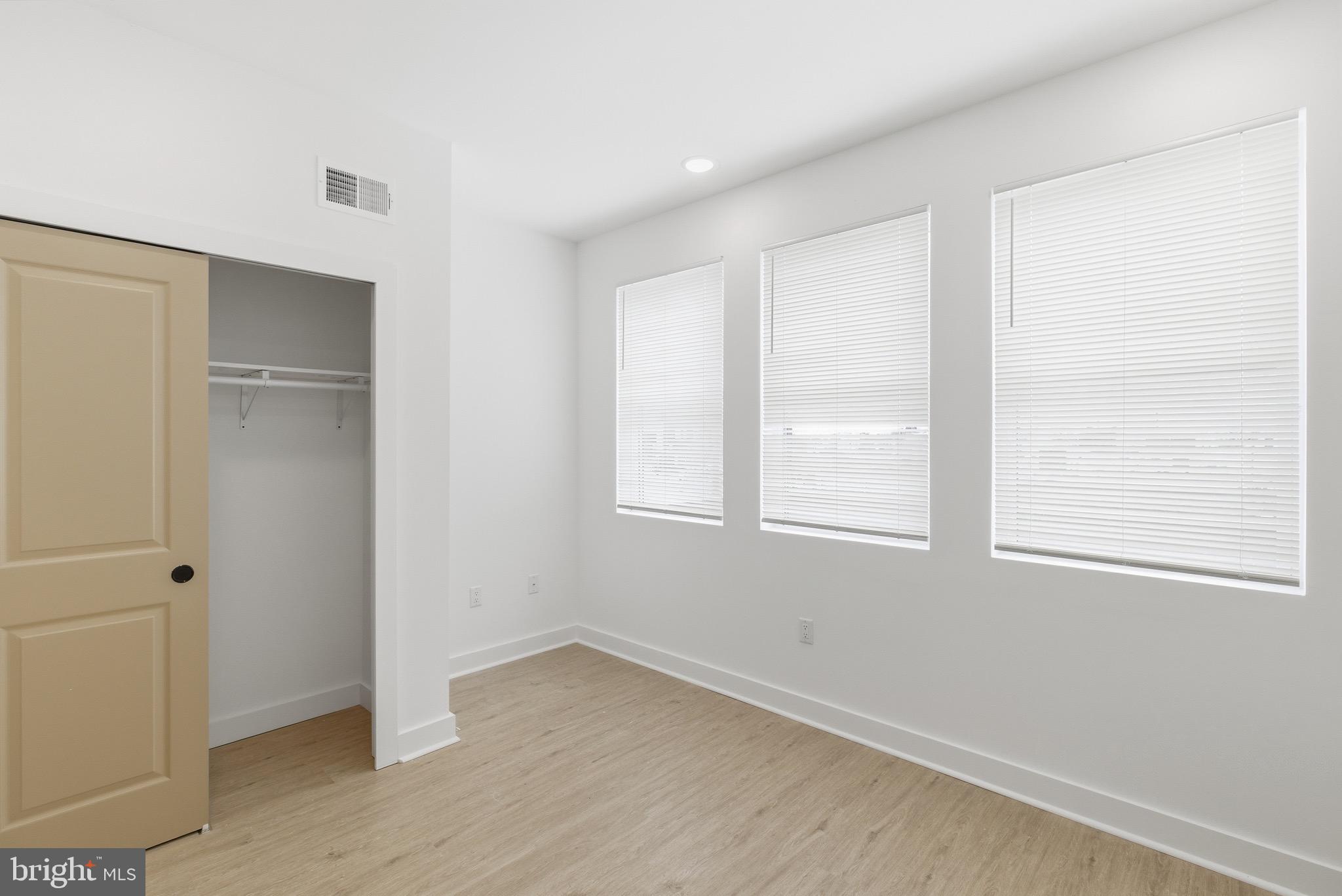 863 N 43RD STREET 4