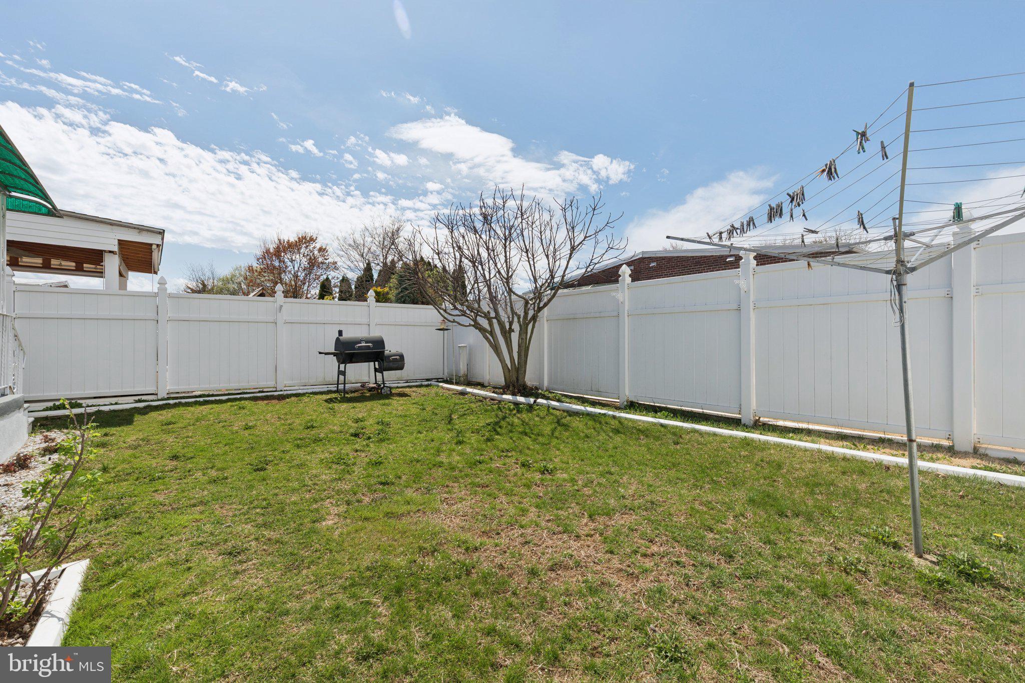 1928 KENTWOOD STREET