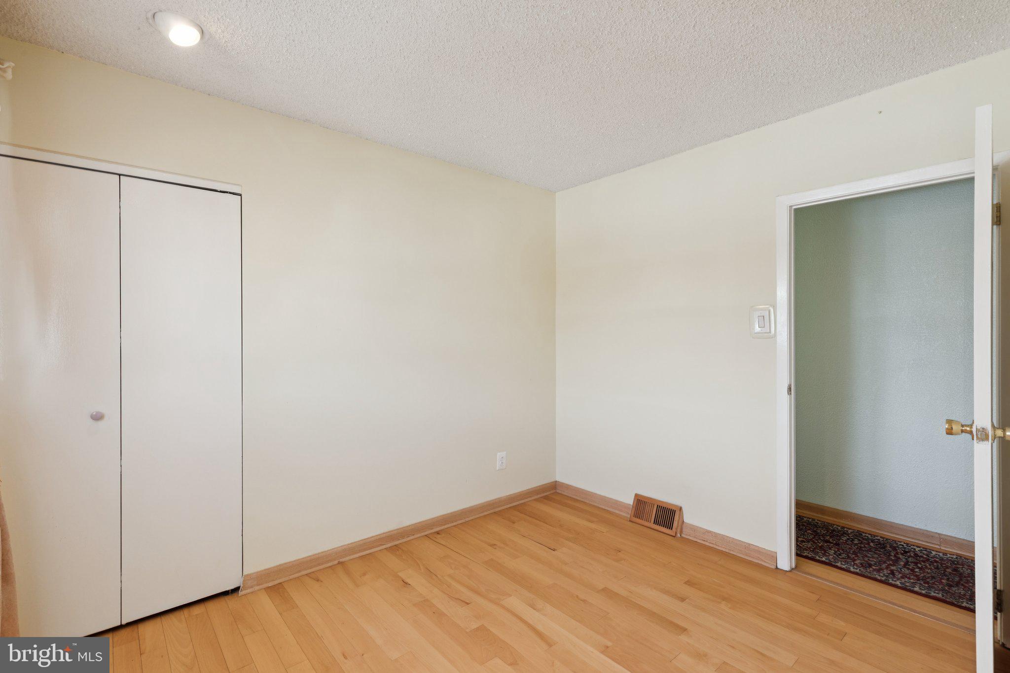 1928 KENTWOOD STREET