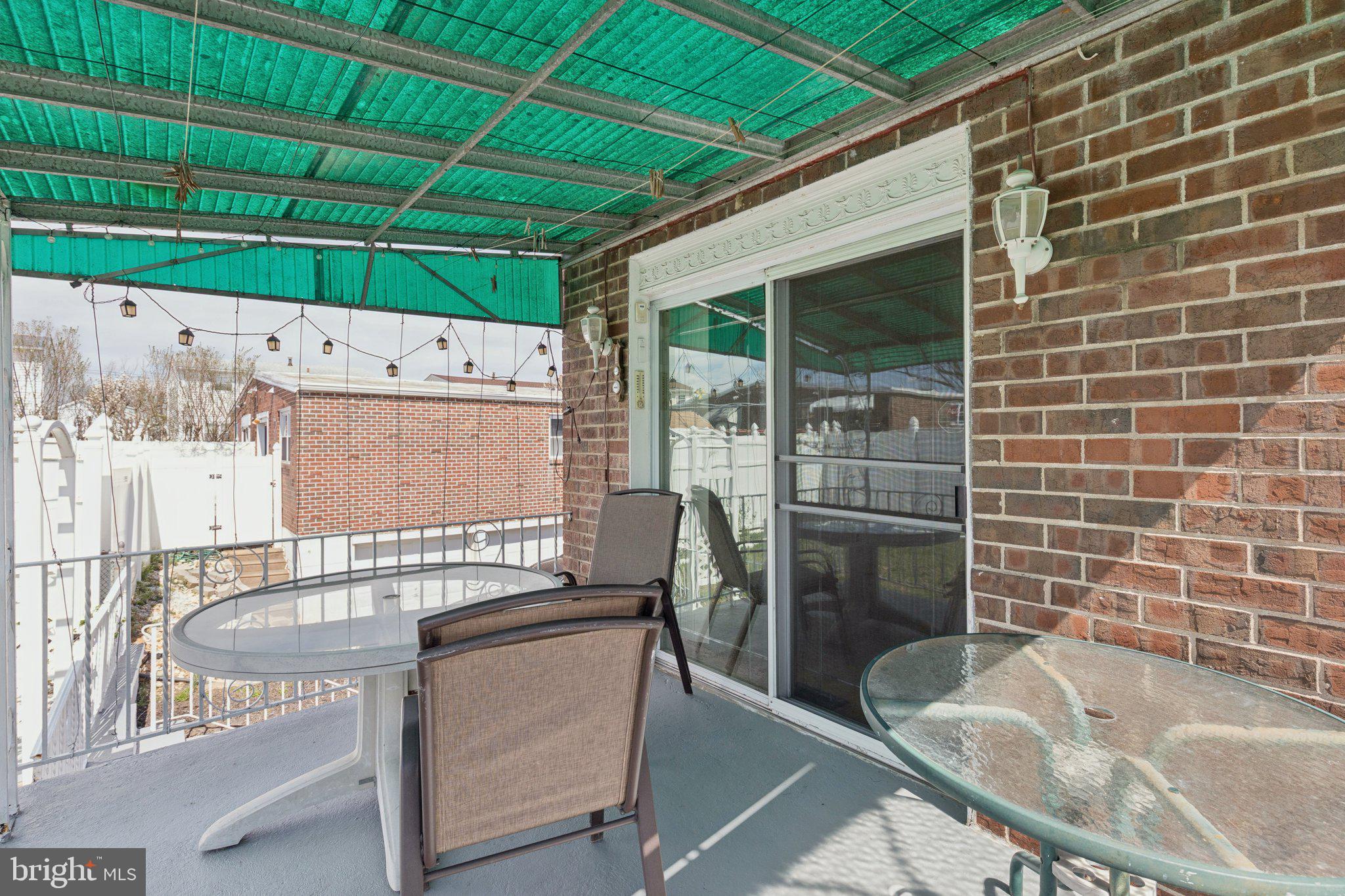 1928 KENTWOOD STREET