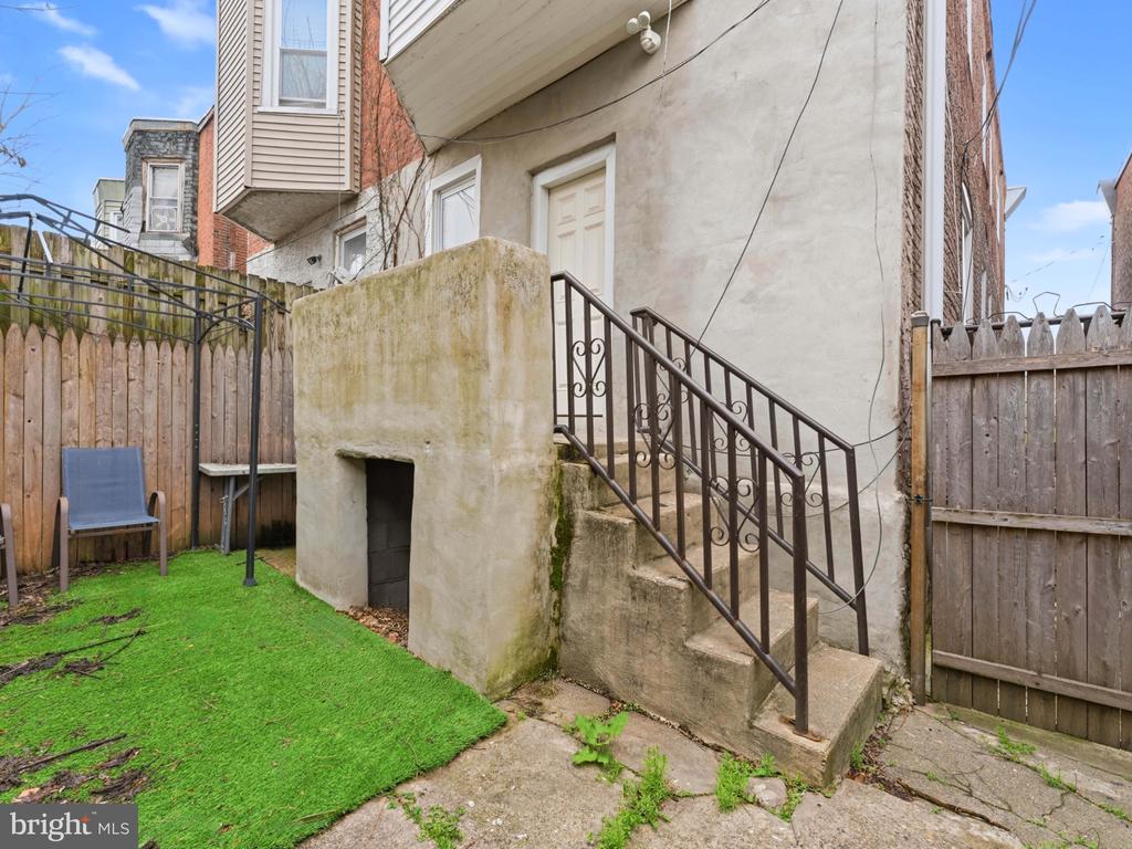 5532 CEDAR AVENUE