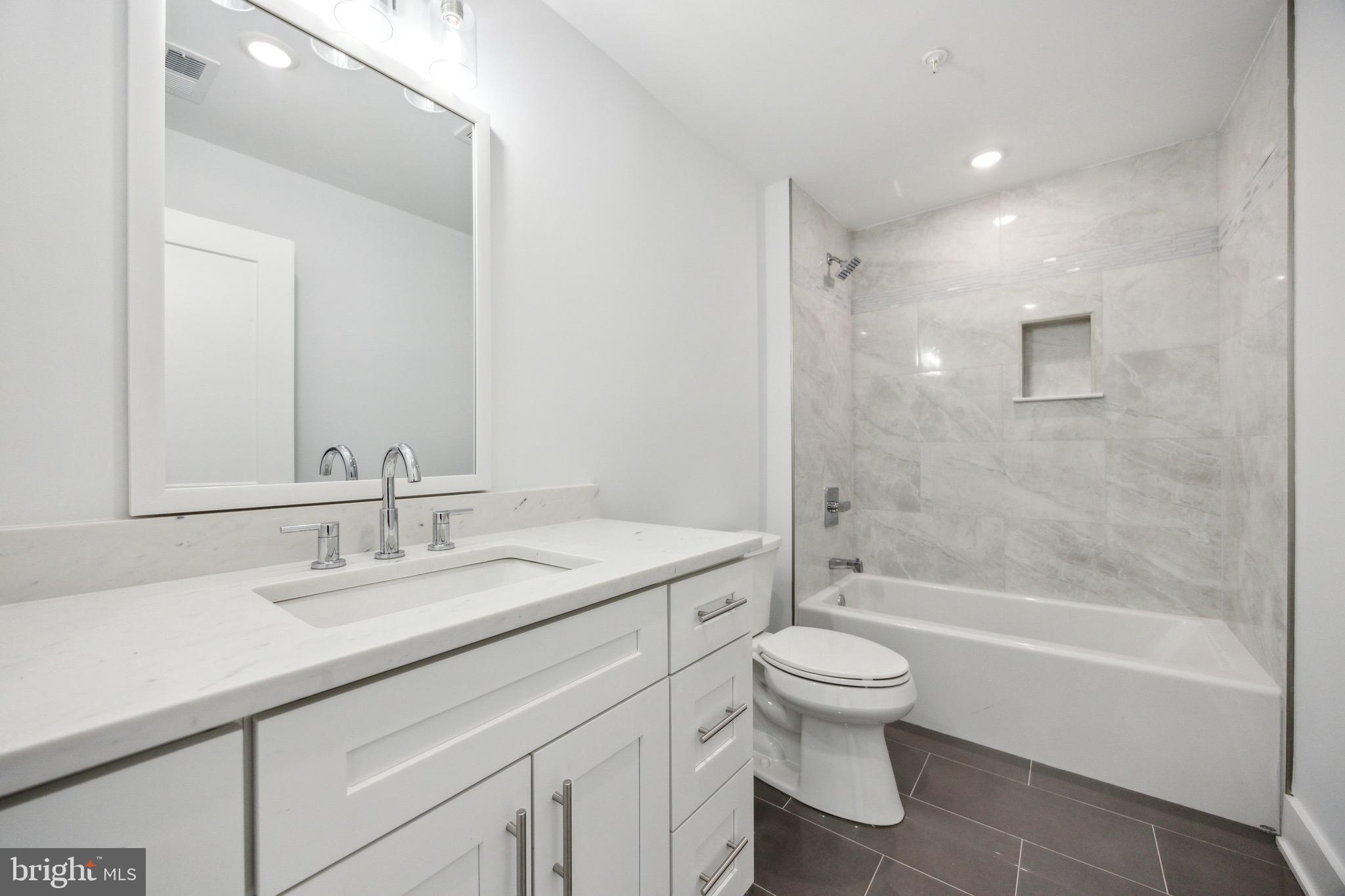 1350 N FRONT STREET 202