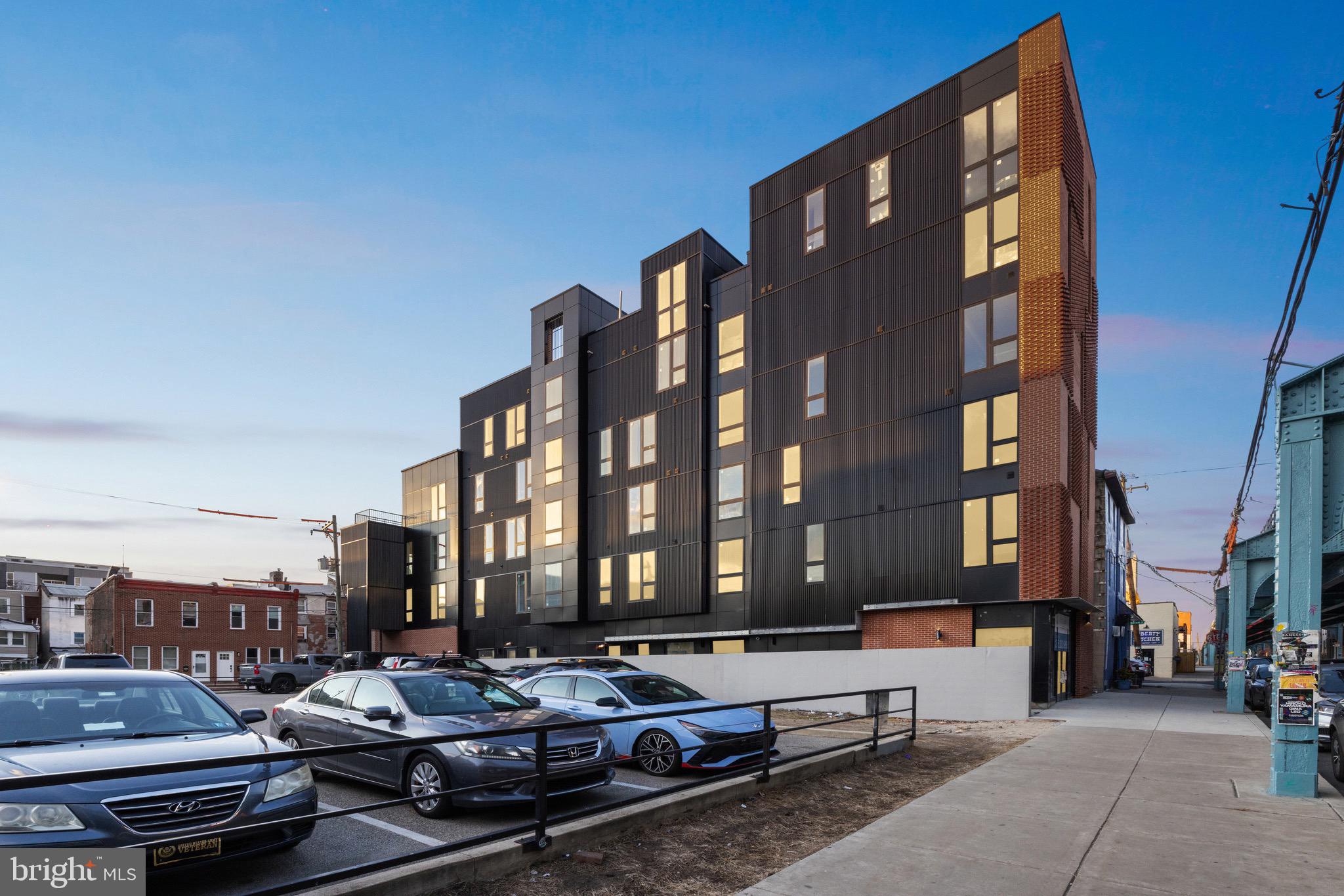 1350 N FRONT STREET 202