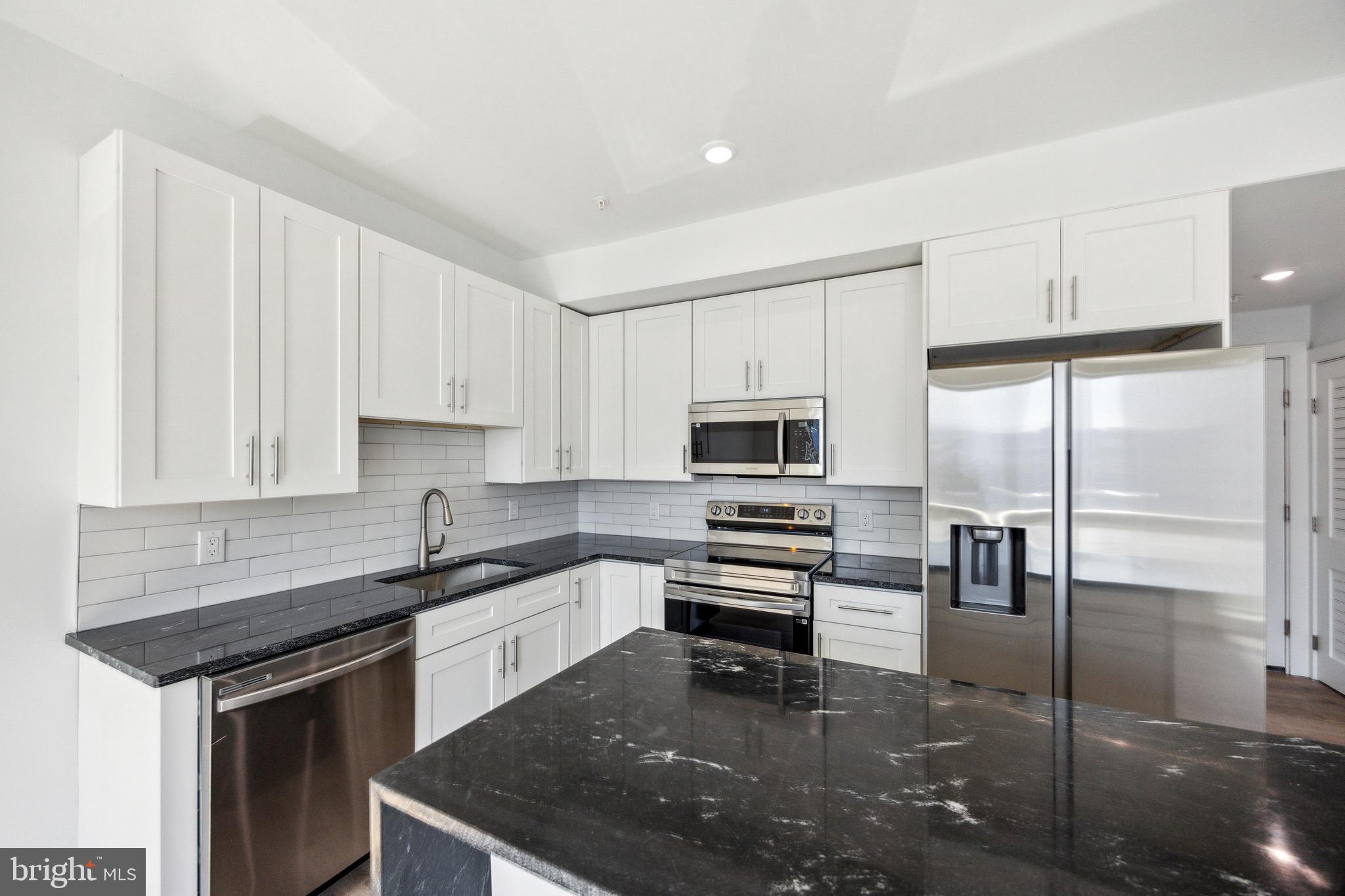 1350 N FRONT STREET 202