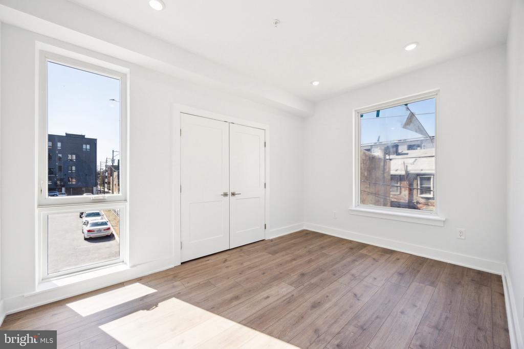 1350 N FRONT STREET 204