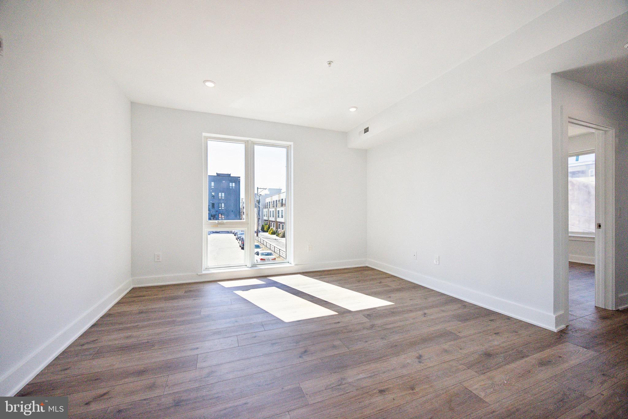 1350 N FRONT STREET 204