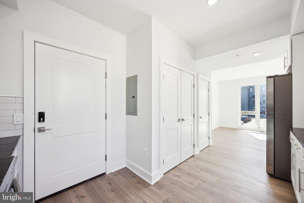 1350 N FRONT STREET 204