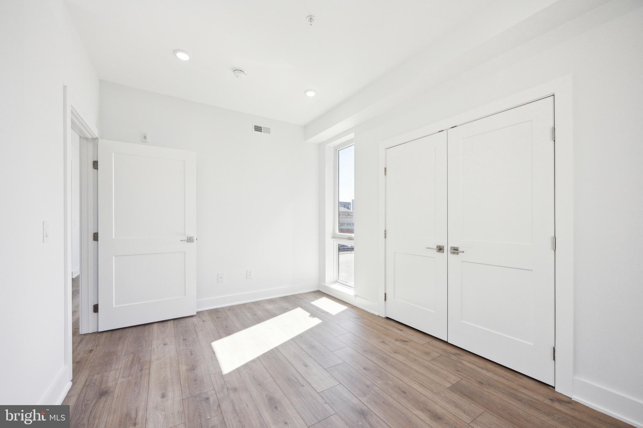 1350 N FRONT STREET 204
