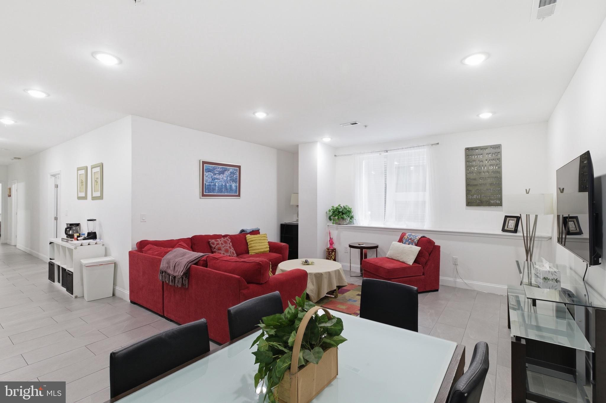 925 N BROAD STREET 29 4D