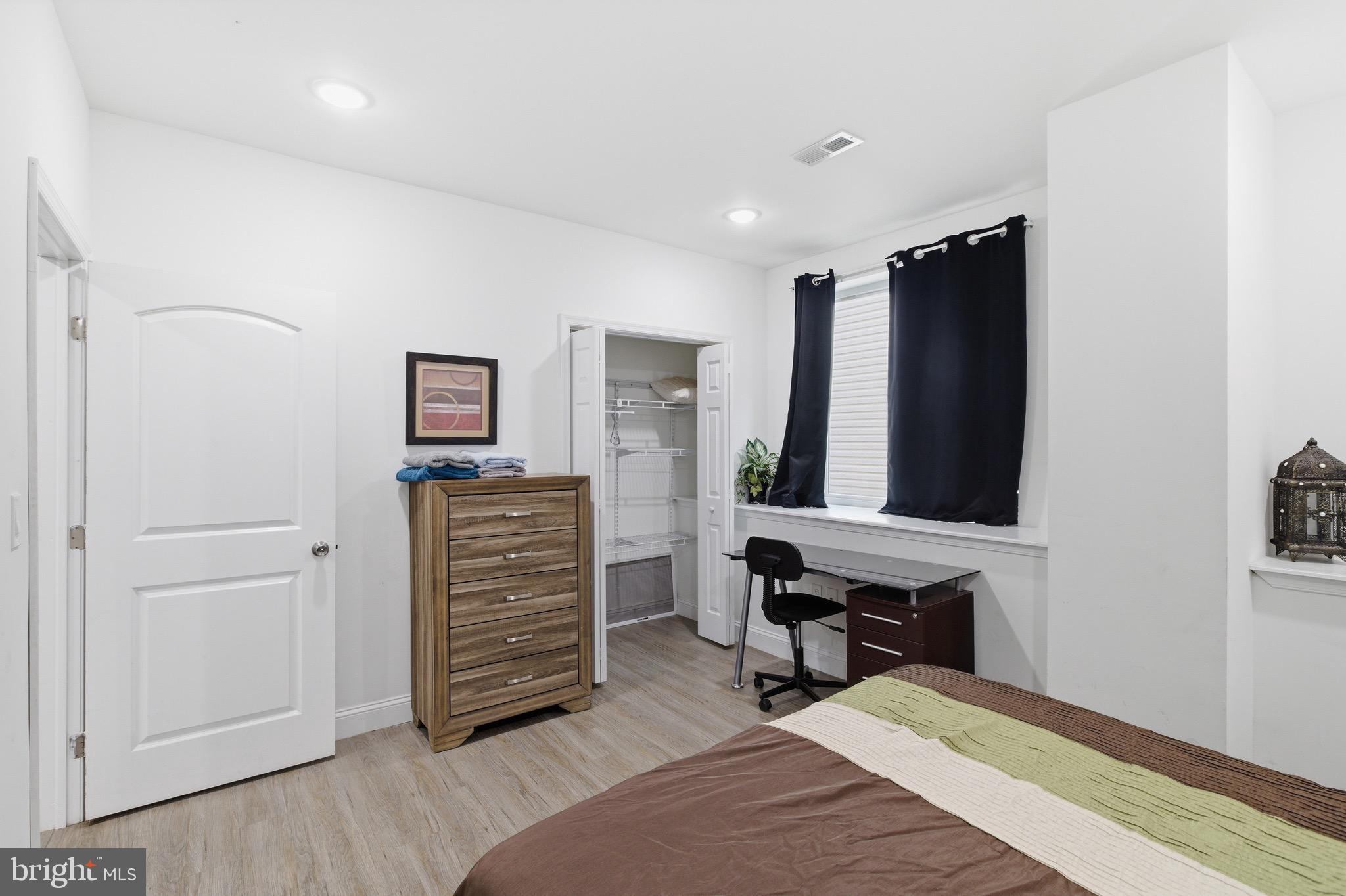 925 N BROAD STREET 29 4D