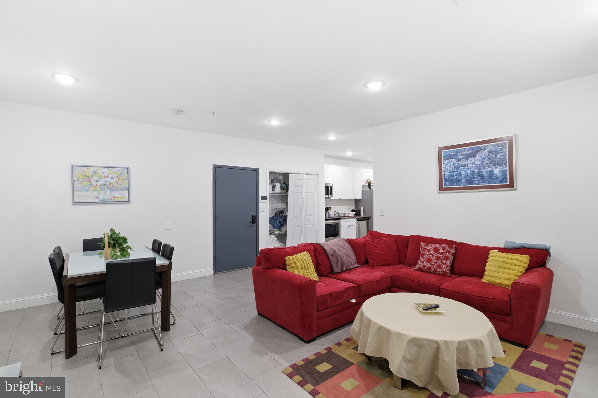 925 N BROAD STREET 29 4D