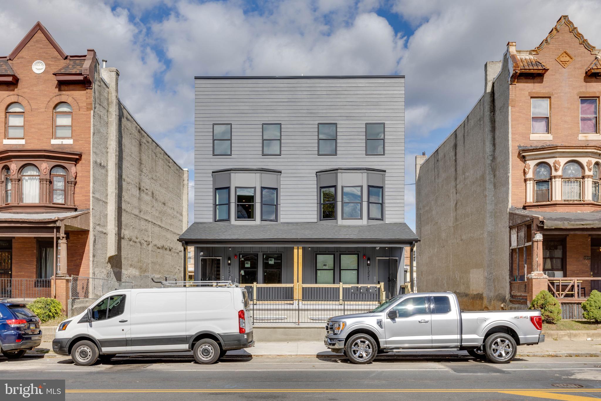 1221 W LEHIGH AVENUE 3
