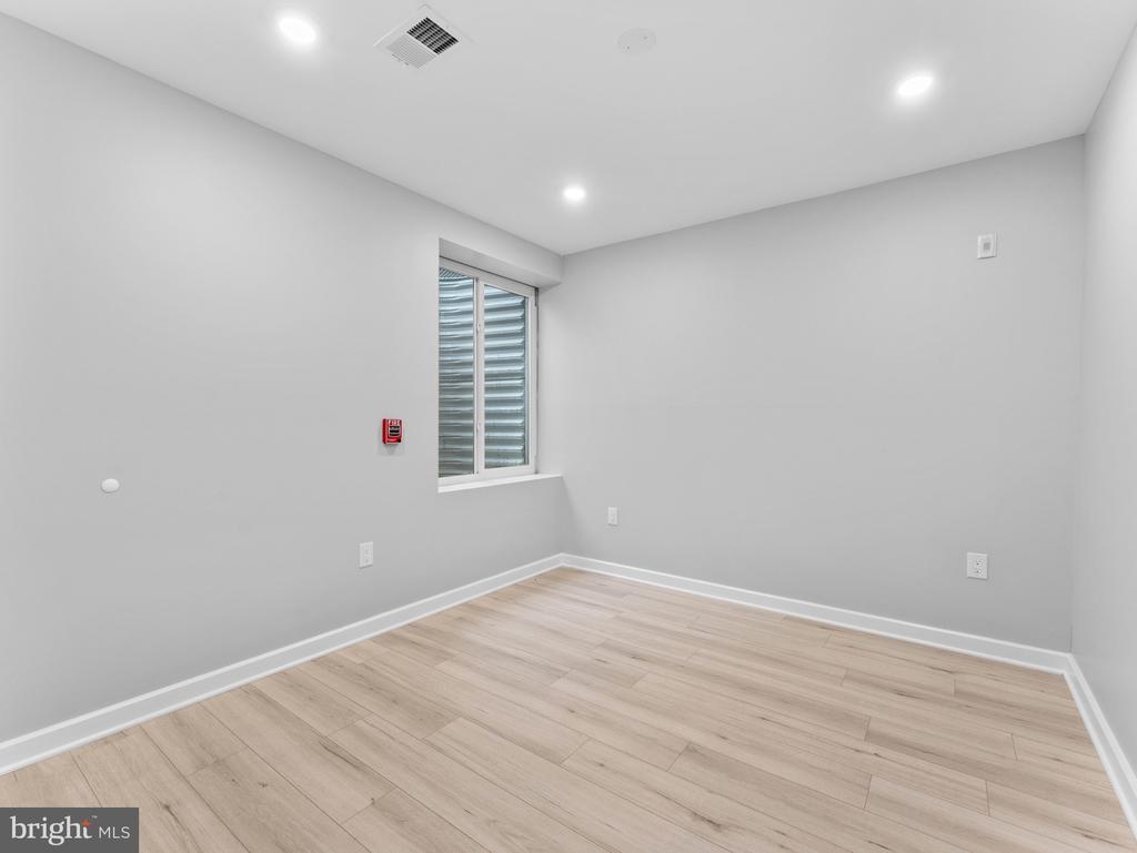 1682 N 54TH STREET